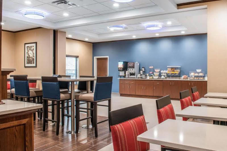Comfort Inn & Suites Pittsburgh Bagian luar foto